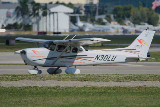 Cessna Skyhawk (N30LU)