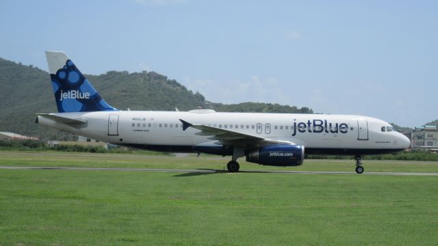 Airbus A320 (N510JB)