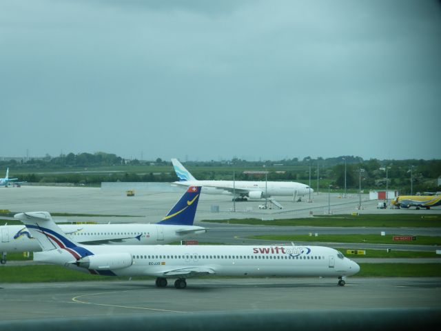 McDonnell Douglas MD-87 (EC-JJS)