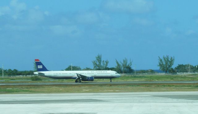 Airbus A321 (N195UW) - Montego Bay Sangster - Jamaica - January 13, 2011