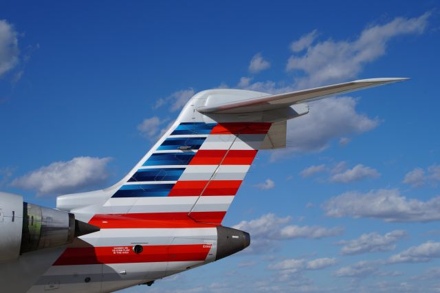 Canadair Regional Jet CRJ-700 (N505AE)