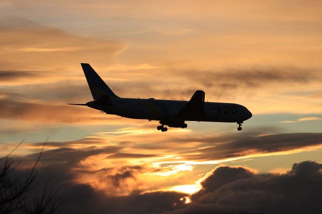 BOEING 767-300 (JA605A) - December 25, 2022:HND-HKD.