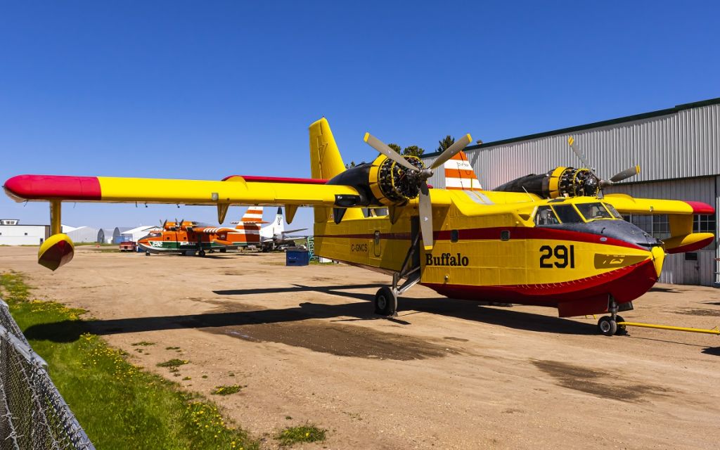 Canadair CL-215 (C-GNCS)