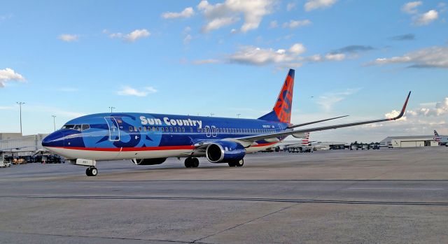 Boeing 737-800 (N801SY) - Charter from Gulfport, Mississippi. Taken 8-16-16