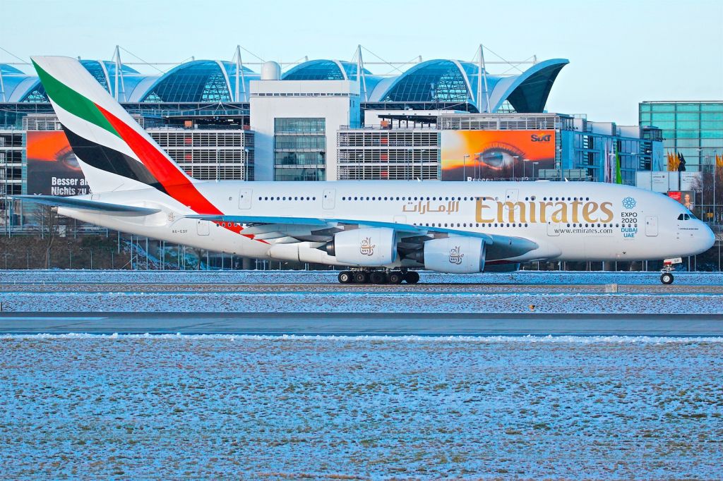 Airbus A380-800 (A6-EDF)