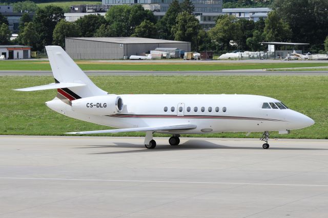 Dassault Falcon 2000 (CS-DLG)