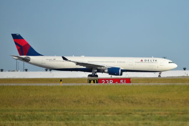 Airbus A330-300 (N823NW) - Taxiing out for departure carrying the Minnesota Vikings football team after their loss to our Indianapolis Colt's! Taken 09-20-20