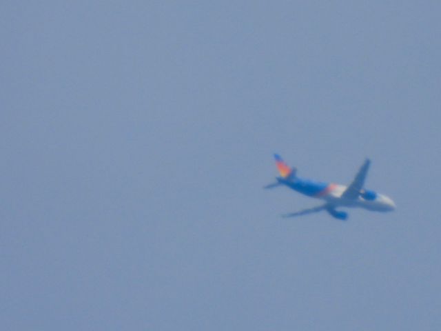 Airbus A320 (N239NV)