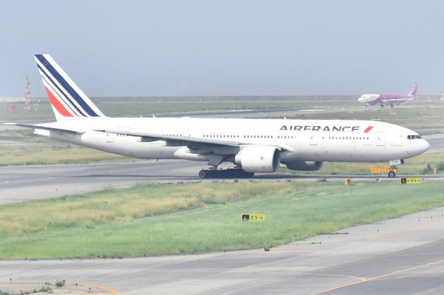 Boeing 777-200 (F-GSPY)