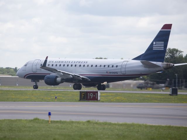 Embraer 170/175 (N106HQ) - 24 June 2015