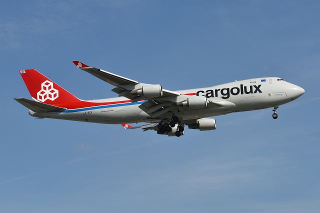 Boeing 747-400 (LX-ECV) - 23L 06-21-25