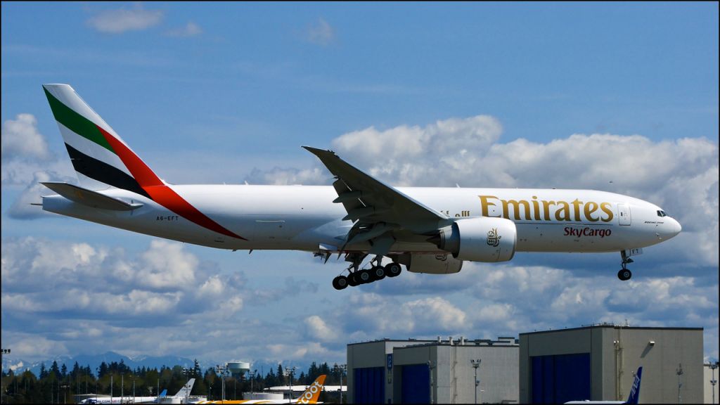 Boeing 777-200 (A6-EFT) - BOE488 on short final to Rwy 16R to complete a B1 flight on 4.23.22. (B777-F1H / ln 1713 / cn xxxxx).
