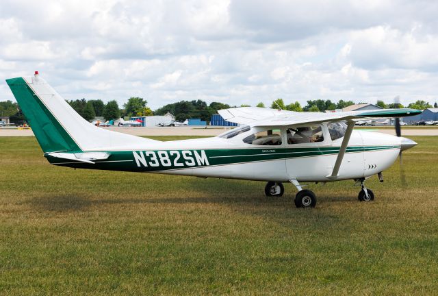 Cessna Skylane (N382SM)