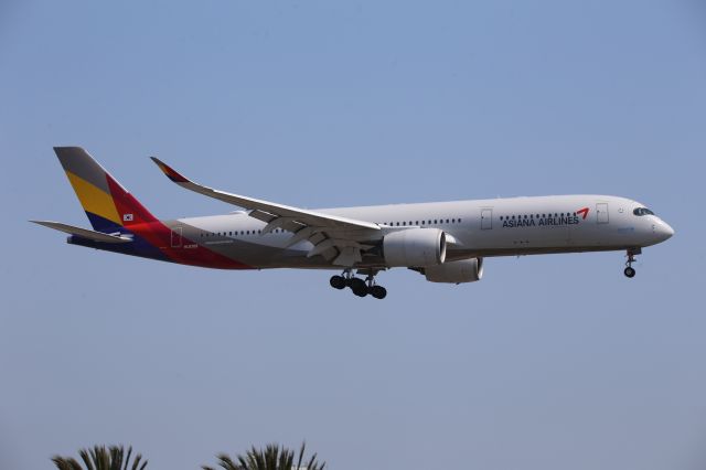 Airbus A350-900 (HL8308)