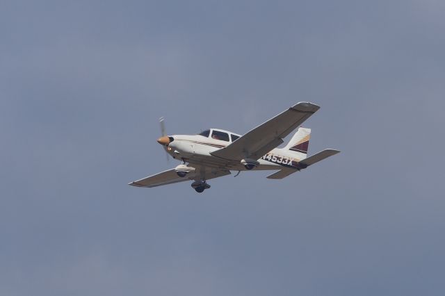 Piper Cherokee (N4533X)