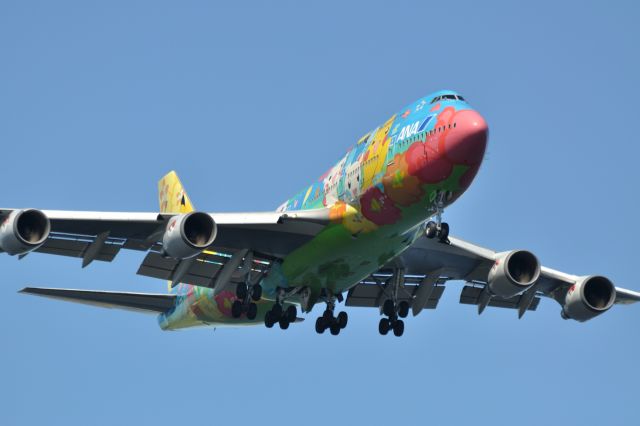 Boeing 747-400 (JA8956) - 2012/8/22