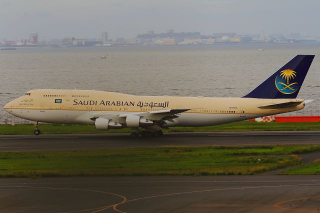 BOEING 747-300 (HZHM1A)