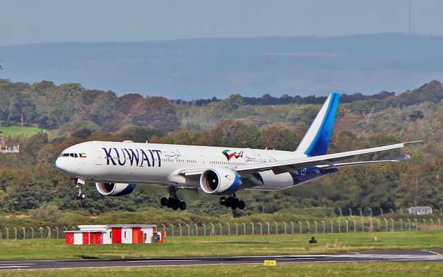 BOEING 777-300 (9K-AOF) - kuwait b777-369er 9k-aof landing at shannon 21/9/18.