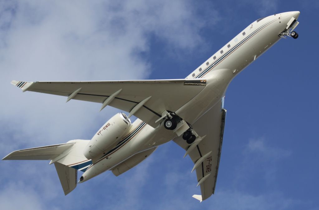 Bombardier Global 5000 (VP-BWB)