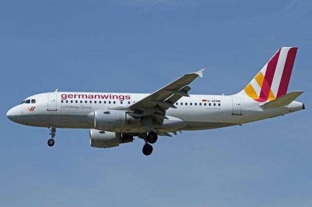 Airbus A319 (D-AKNM)