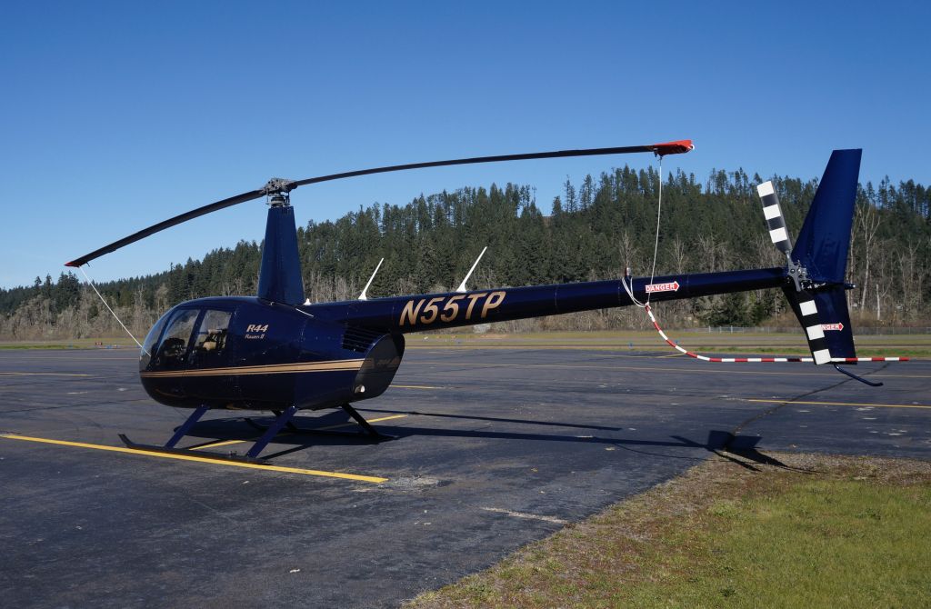 Robinson R-44 (N55TP)