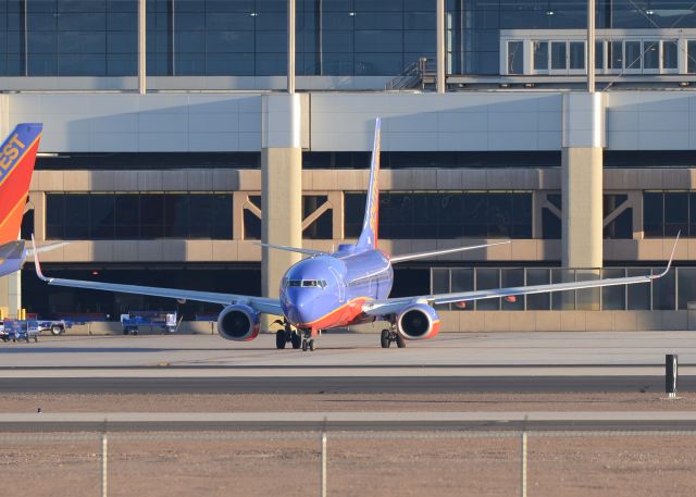 Boeing 737-700 (N215WN)