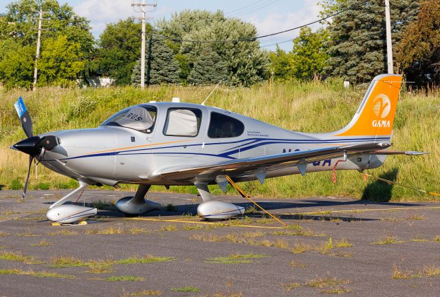 Cirrus SR22 Turbo (N64GA)