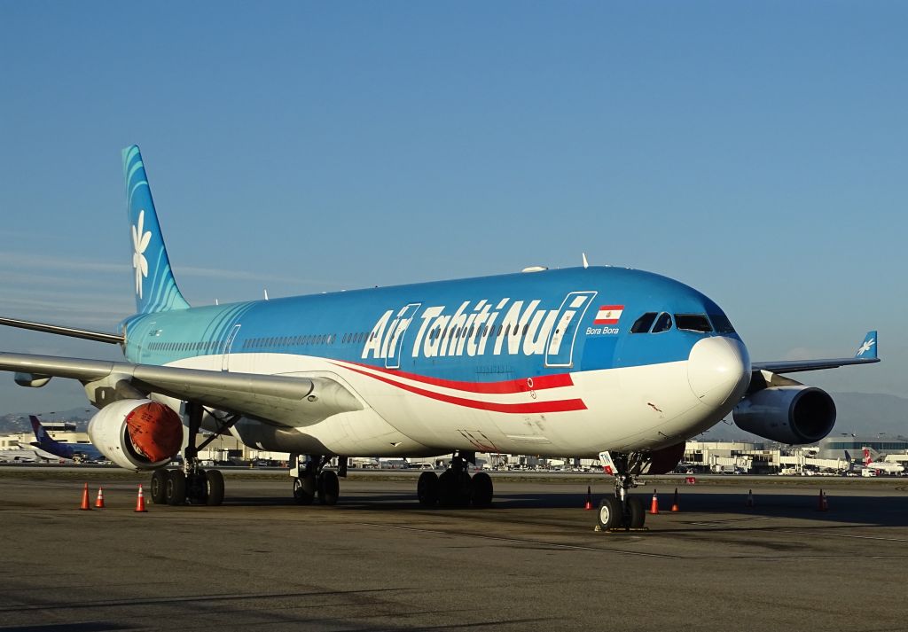 Airbus A340-300 (F-OJTN)