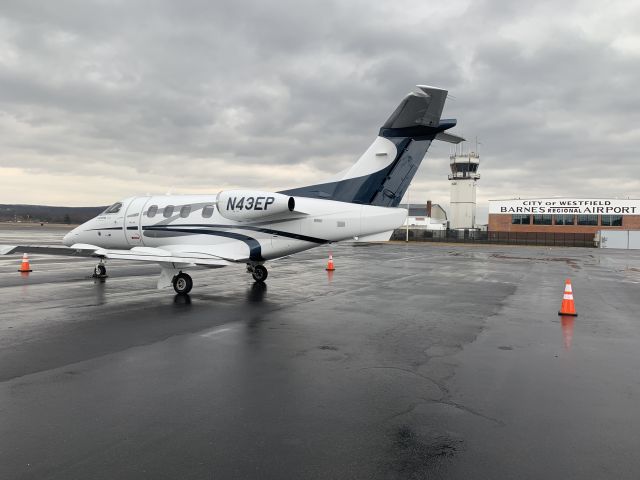 Embraer Phenom 100 (N43EP)