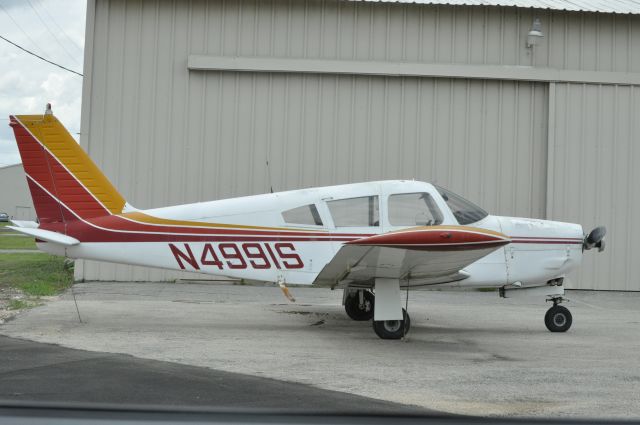 Piper Cherokee Arrow (N4991S)