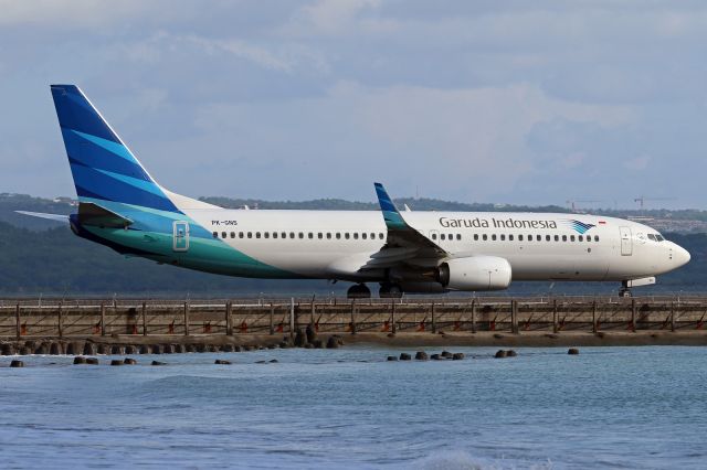 Boeing 737-700 (PK-GNS)