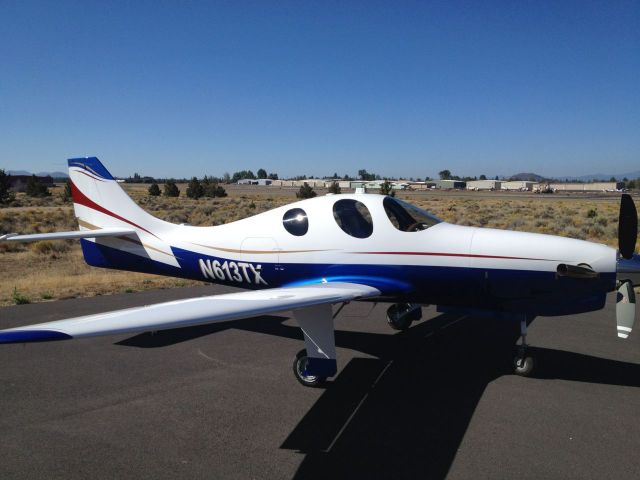 Lancair Evolution (N613TX)