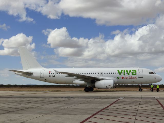 Airbus A320 (9H-MLZ)