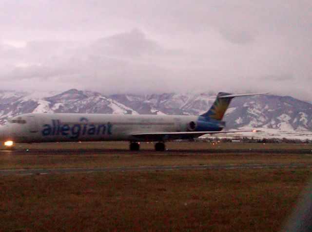 McDonnell Douglas MD-83 (AAY188) - AAY188 First Flight to Bozeman from Phoenix/Mesa on November 12, 2010 (Sorry about the pic quality)