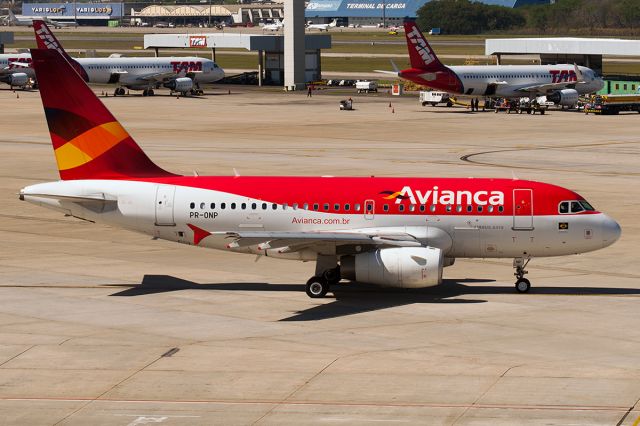 Airbus A318 (PR-ONP)