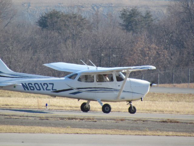 Cessna Skyhawk (N6012Z)