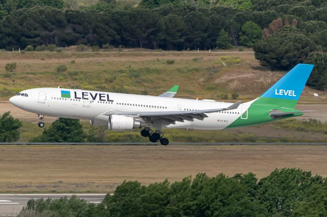 Airbus A330-200 (EC-MYA)