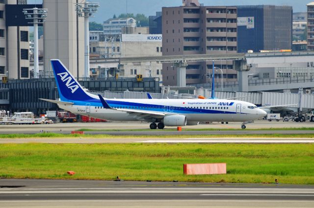 Boeing 737-800 (JA76AN)