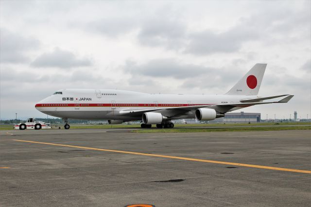 Boeing 747-400 (20-1102)