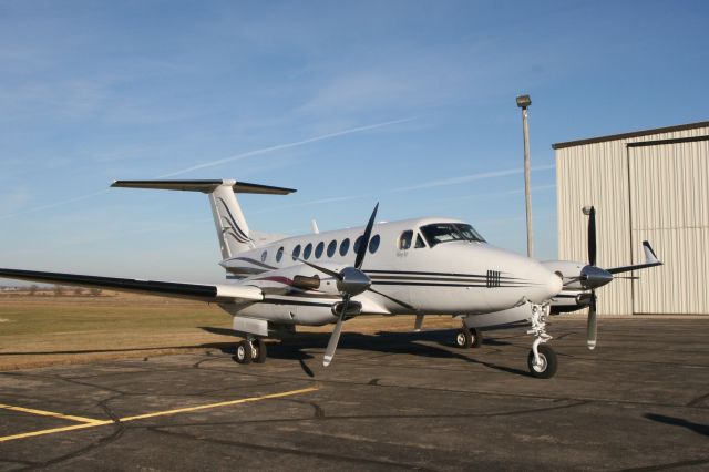 Beechcraft Super King Air 300 (N708DC)