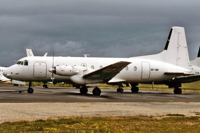 VH-IMI — - HAWKER SIDDELEY HA-748 Srs2B/287(LFD) - REG : VH-IMI (CN 1736) - ADELAIDE INTERNATIONAL AIRPORT SA. AUSTRALIA - YPAD 10/9/1995