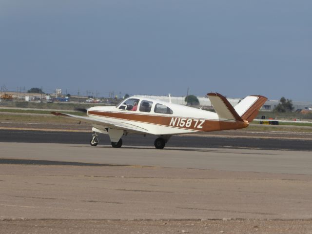 Beechcraft 35 Bonanza (N1587Z)