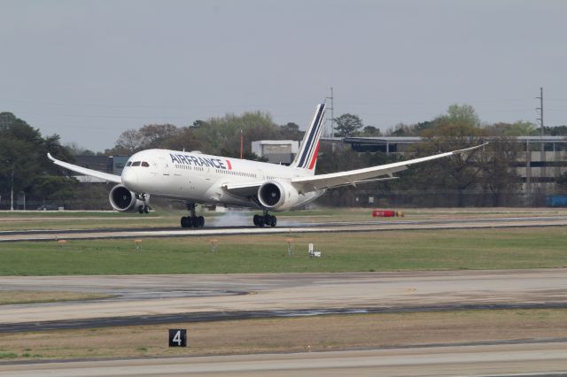 Boeing 787-9 Dreamliner (F-HRBE)