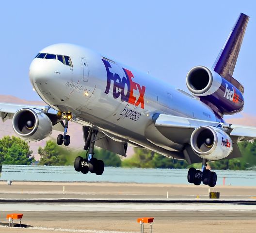 McDonnell Douglas DC-10 (N68059) - Federal Express FEDEX McDonnell Douglas MD-10-10(F) N68059 (cn 46907/78) "Buck"  Las Vegas - McCarran International (LAS / KLAS) USA - Nevada, June 16, 2011 Photo: Tomás Del Coro