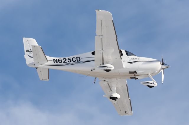Cirrus SR-22 (N625CD) - Private SR22 shooting an ILS approach into Selfridge ANGB before heading back to Port Huron.
