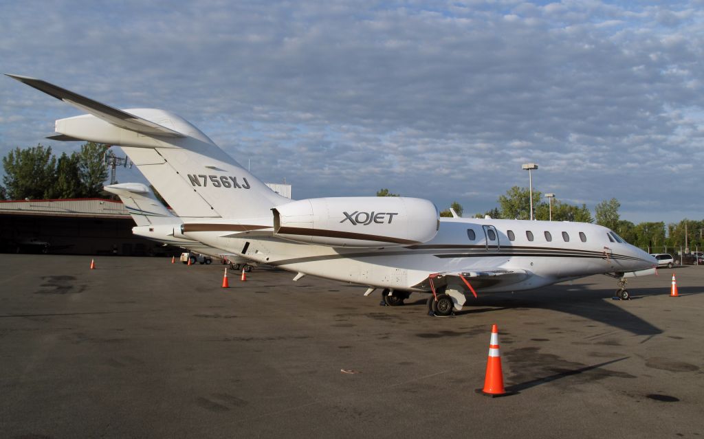 Cessna Citation X (N756XJ) - Worlds fastest biz jet. It also looks like the fastest one - great design!