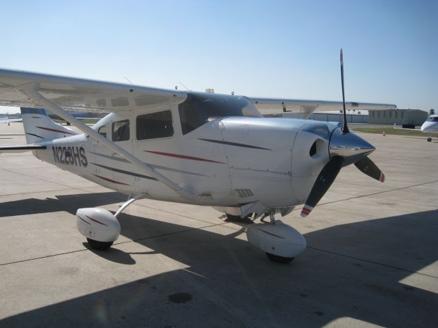 Cessna 206 Stationair (N228HS) - Returning from KSAT, parked at McCreery Aviation in KMFE, Fri. 12-18-09/1329 CST.