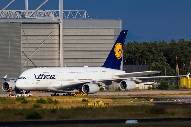 Airbus A380-800 (D-AIML) - after service pulling to the gate