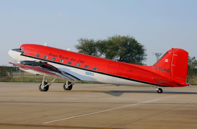 Douglas DC-3 (C-GJKB) - Ready for expedition to Antarctica.