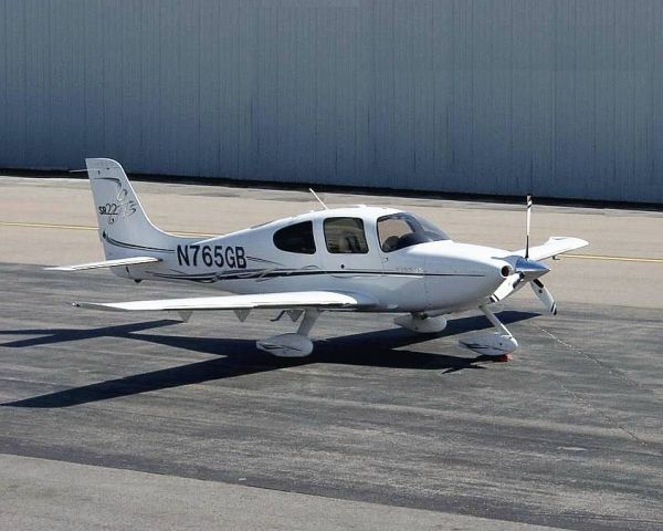 Cirrus SR-22 (N765GB)